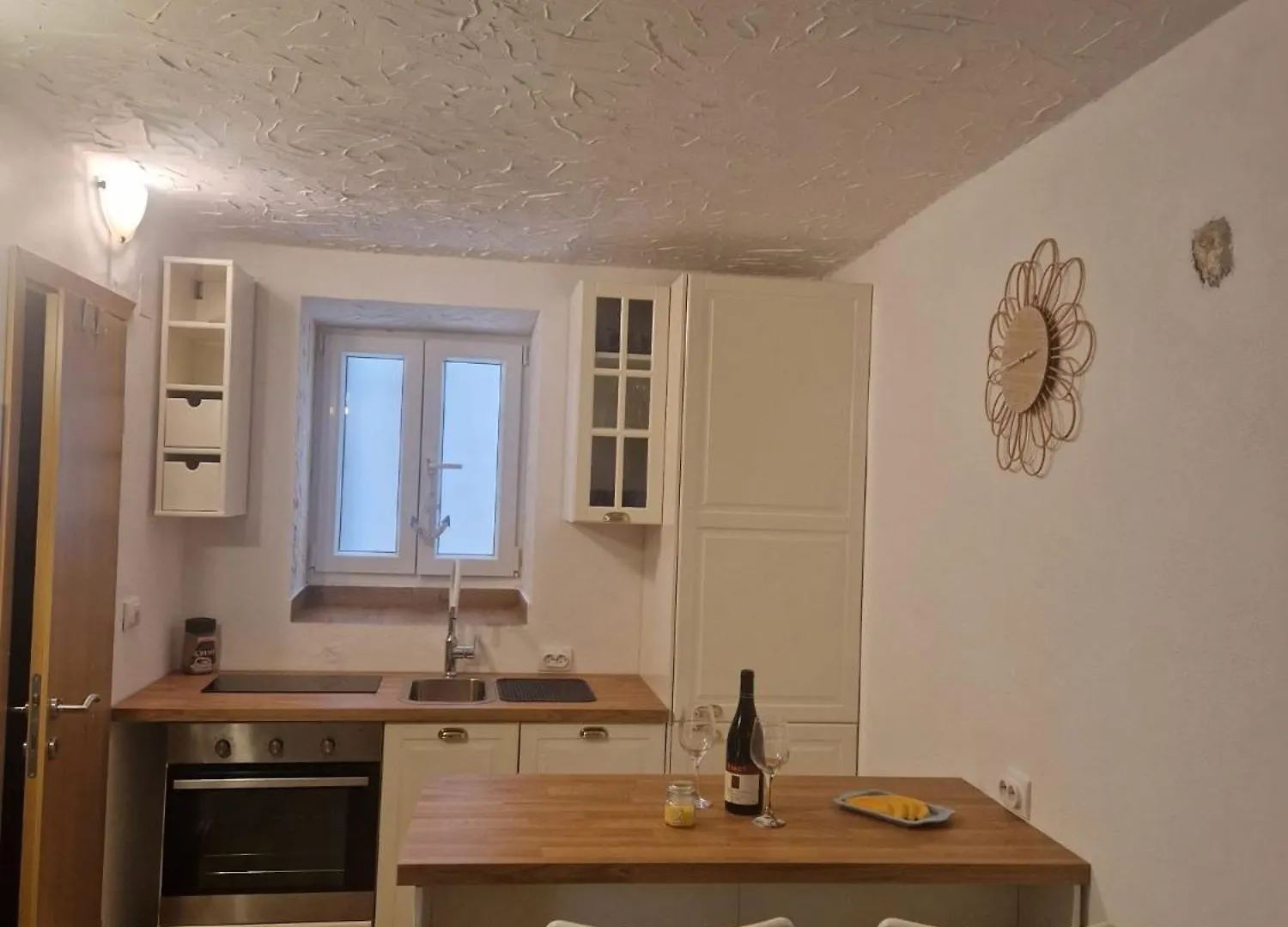 Apartman Lara Cres 0*,  Kroatien